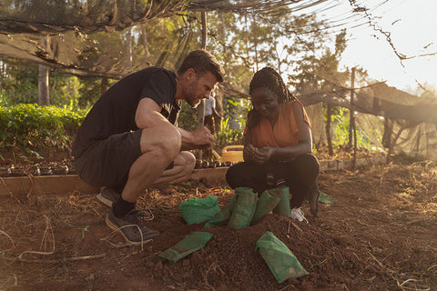 Kvinderne tilpasser kaffefarmene til klimaforandringerne